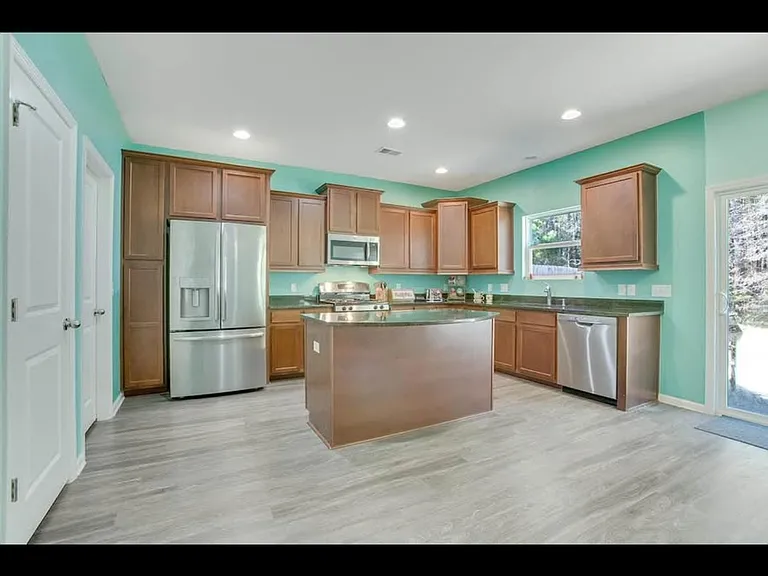 243 Weeping Cypress Dr — Photo 6