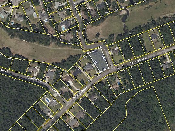 5th image of 141 Country Club Drive