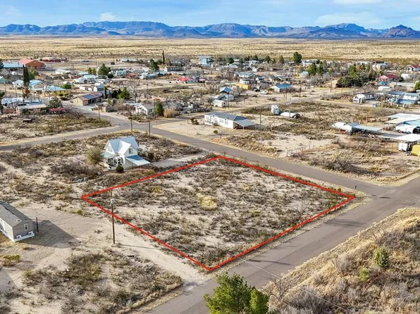 NE 5th St, Marathon, TX 79842