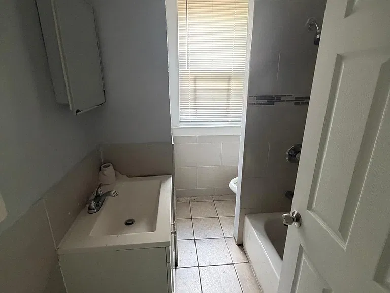 138 S 10th St #2 — Photo 2