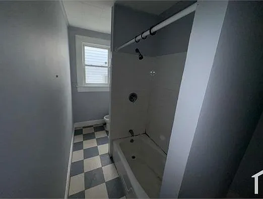 96 Brown Pl — Photo 3