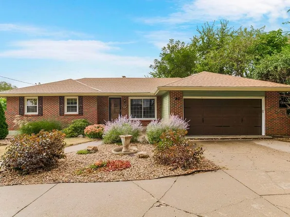 521 E Santa Fe Trl, Kansas City, MO 64145