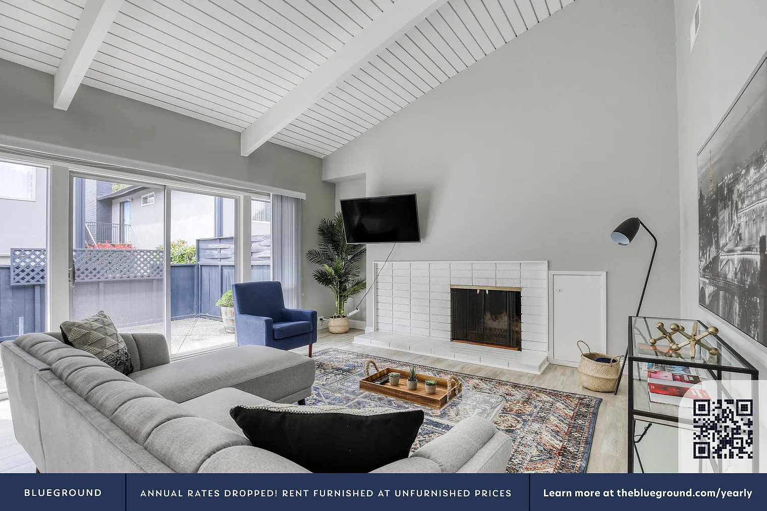 2 bed, 2.0 bath, 1061 sqft, $6,540 — Photo 2