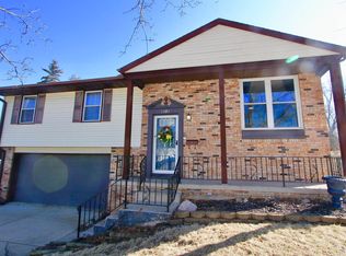 6108 N Hamilton Rd, Peoria, IL 61614