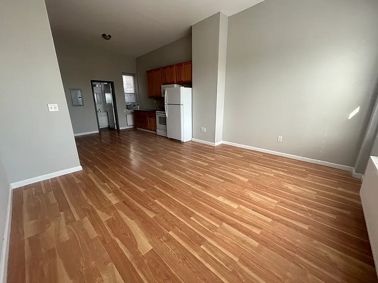 7331 W Chester Pike #2C — Photo 8