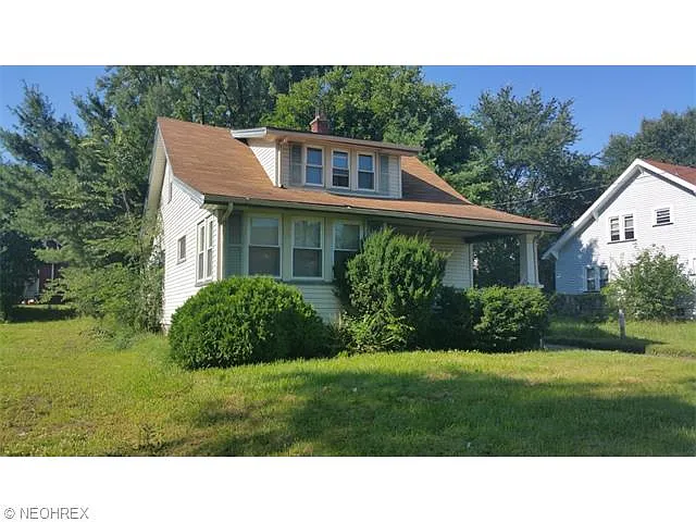 268 Potomac Ave photo 1