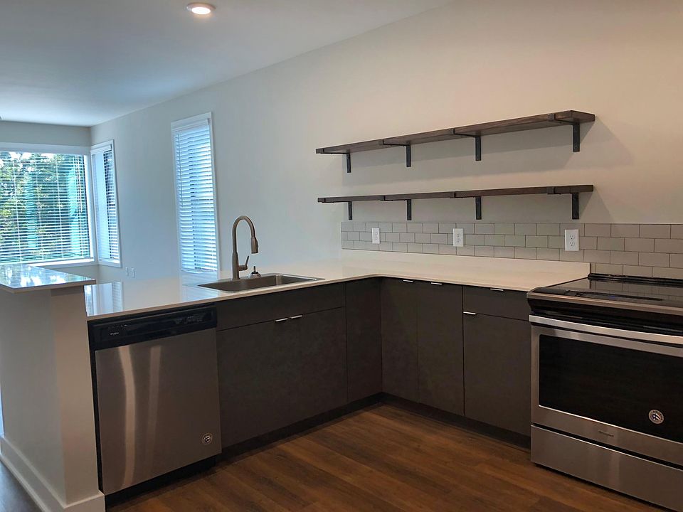 1st image of 140 Jennings Ave APT 309