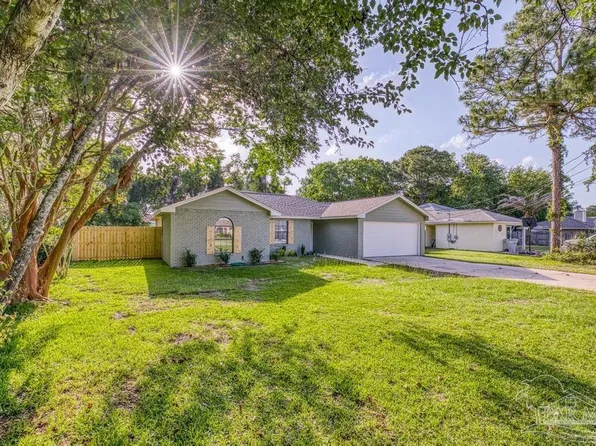 1159 Shady Ln, Gulf Breeze, FL 32563
