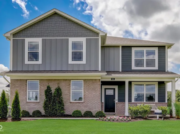 7961 Magnolia St, New Palestine, IN 46163