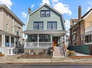 25 S Oakland Ave, Ventnor, NJ 08406