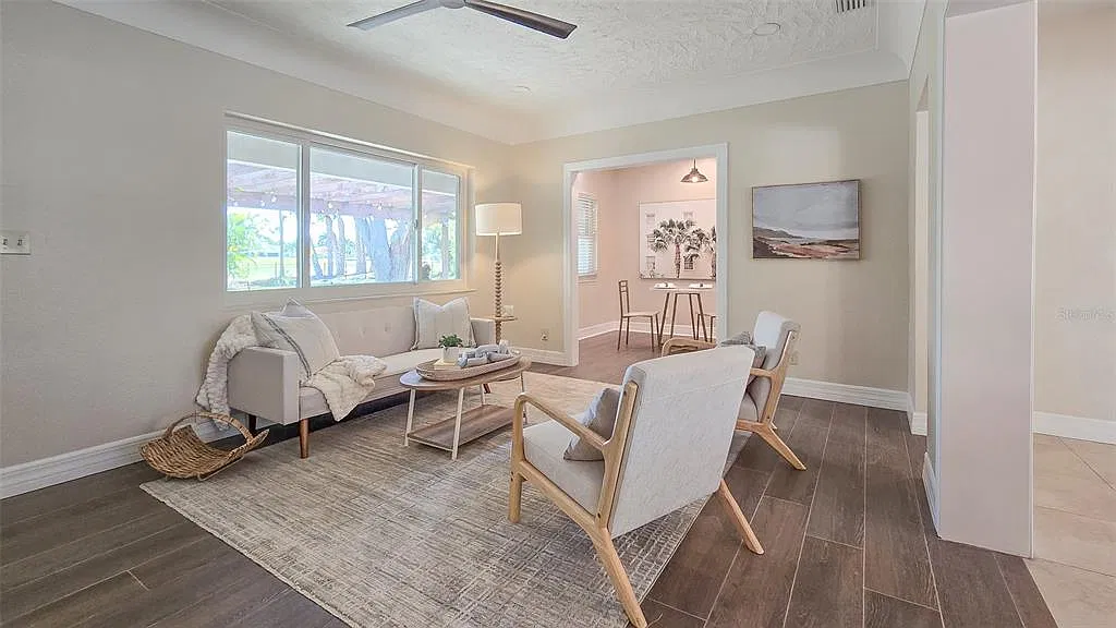 3 bed, 2.0 bath, 1588 sqft, $3,800 — Photo 4