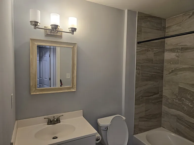 627 Dudley Ave #6 — Photo 4