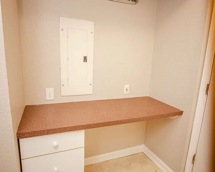 6730 Hill Ave — Photo 12