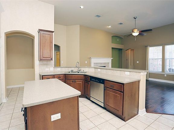 5th image of 6309 Barberry Ave