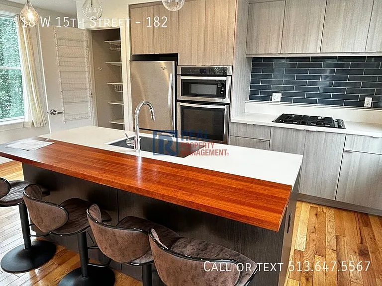 118 W 15th St #182 — Photo 2