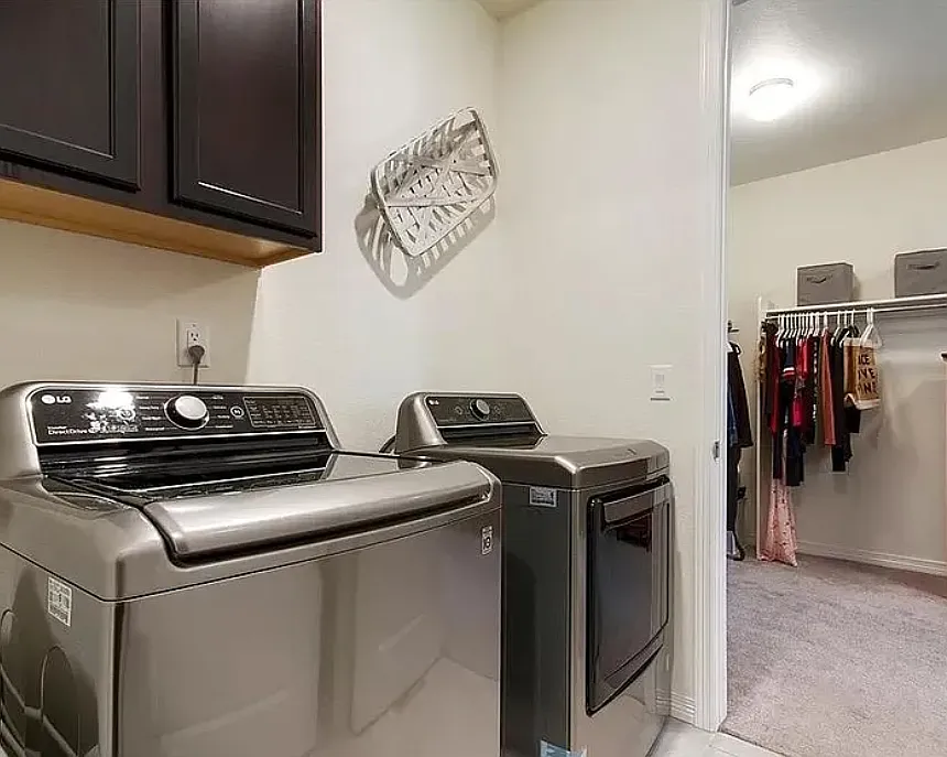 1 bed, 3976 sqft, $1,575 — Photo 4