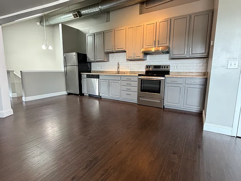 727 Bakewell St #15 — Photo 2