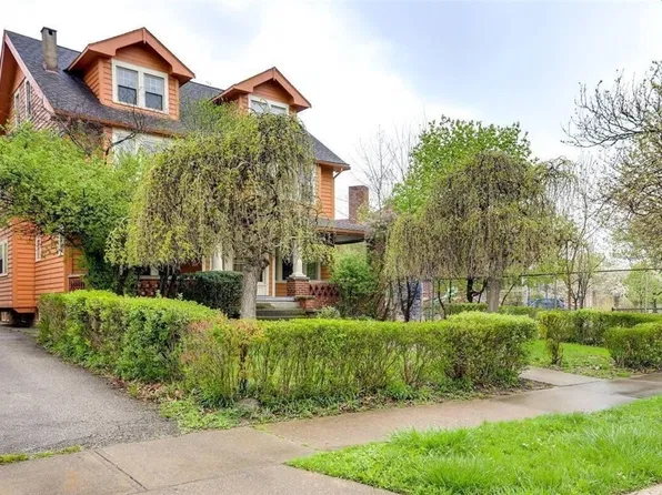 2580 Colchester Rd, Cleveland Heights, OH 44106