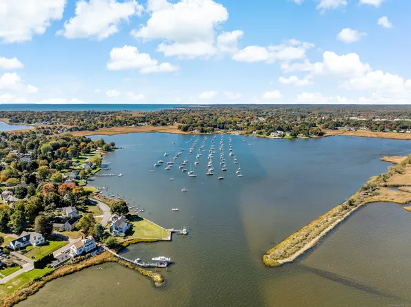 100 Sheffield Street #A5, Old Saybrook, CT 06475