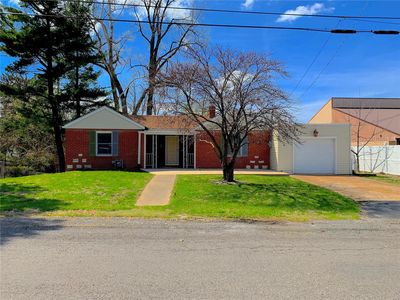 2712 Grovelin St, Godfrey, IL, 62035