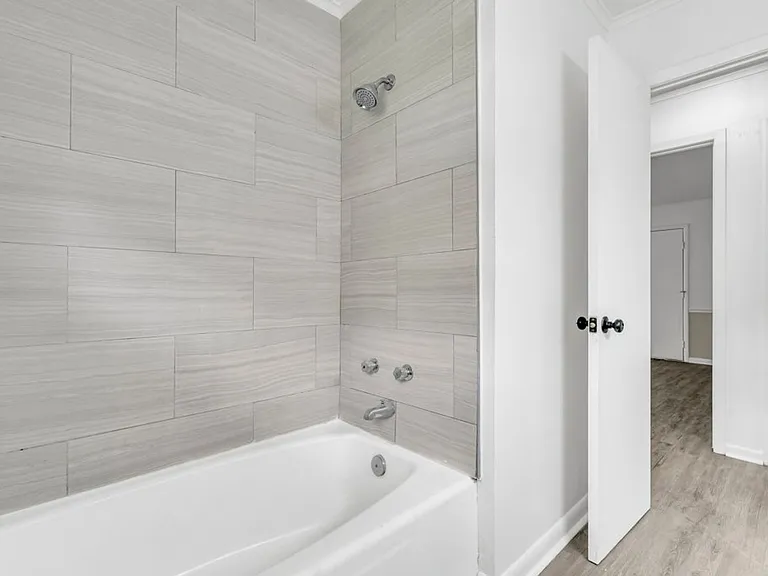 207 Hancock St — Photo 16