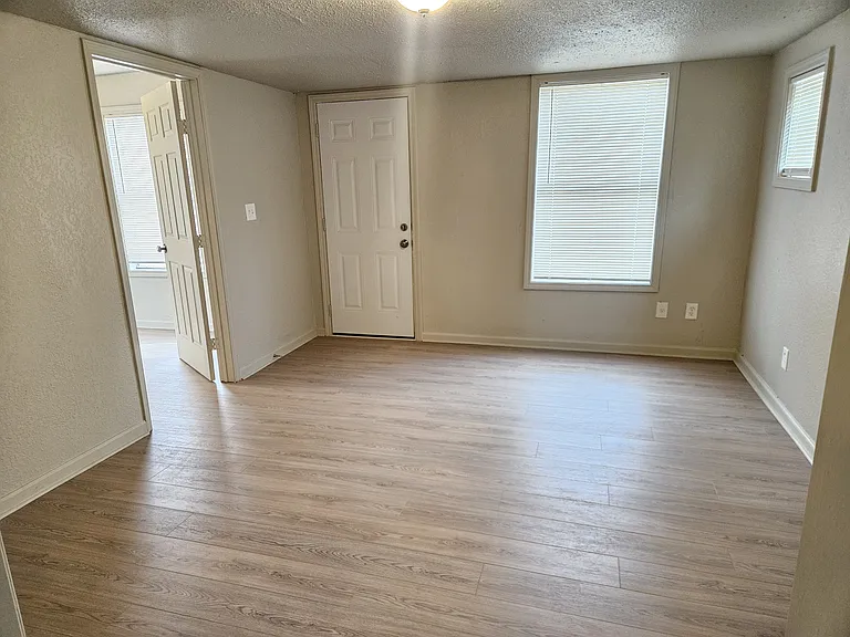 503 S 50th West Ave — Photo 6