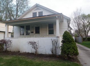 2422 7th St, Peru, IL 61354