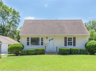 1269 Center St NE, Cedar Rapids, IA 52402