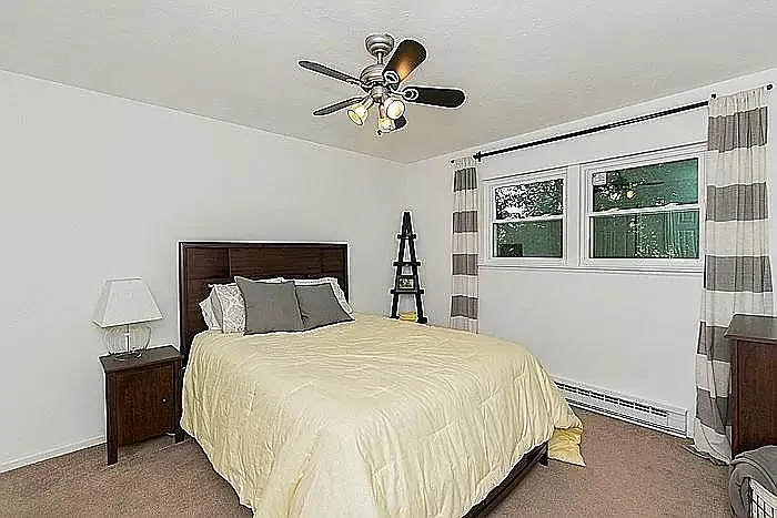 2452 Stover St — Photo 7