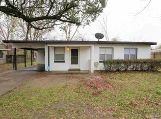 31 Randolph Dr, Pensacola, FL 32506