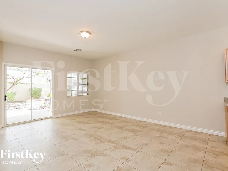 2465 Belt Buckley Dr — Photo 5
