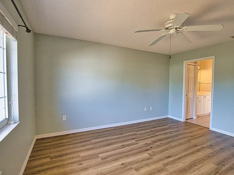 262 Palmetto Dr — Photo 17