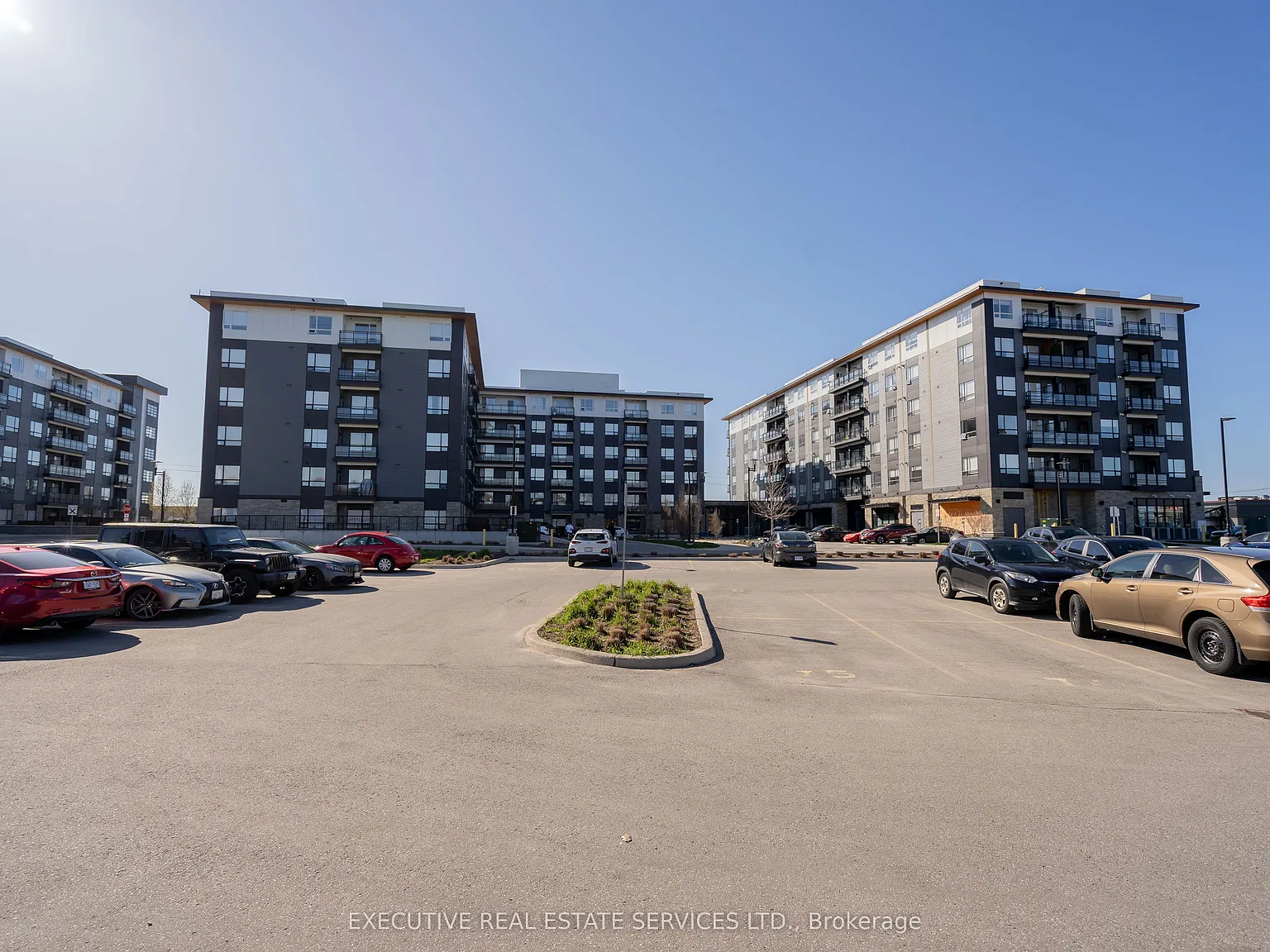2 bed, $2,100 — Photo 4