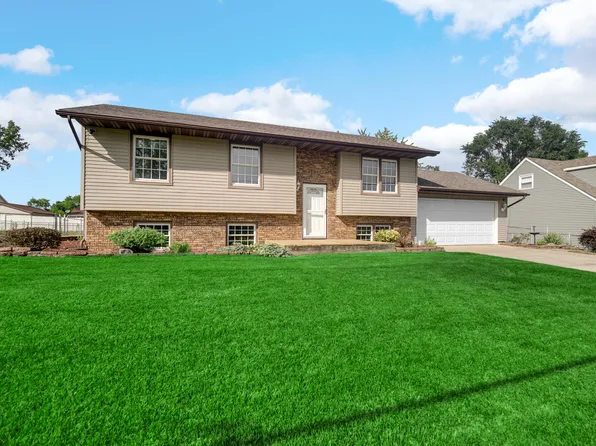 5724 W 177th Ave, Lowell, IN 46356