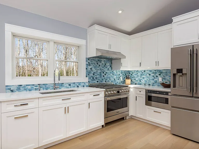 30 Hampton Ct — Photo 8