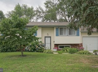 1301 Willow Dr, Clementon, NJ 08021