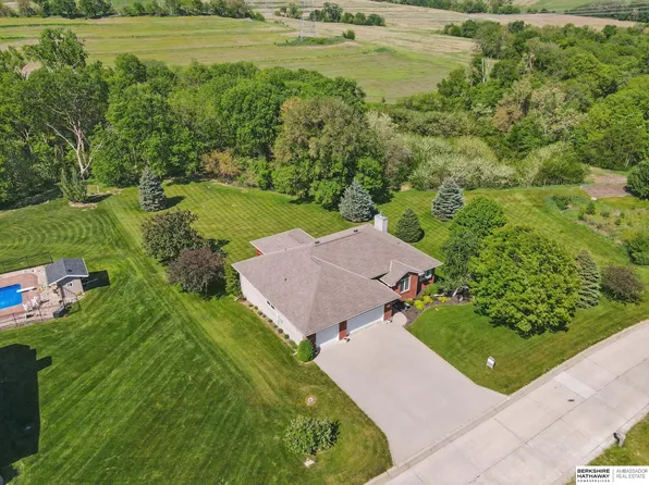 11402 Todd Dr, Blair, NE 68008