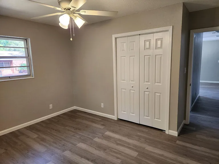 503 W Griffith Ave — Photo 6