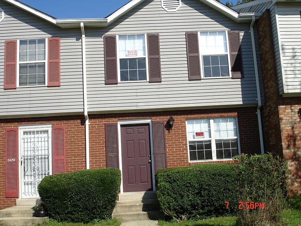 1st image of 3427 Castle Hill Dr
