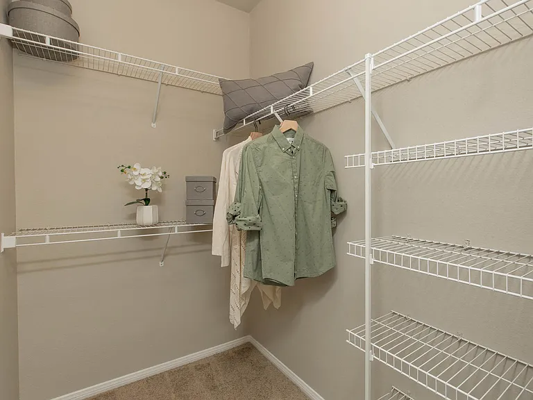 1c1 757 SQFT 1 Bed 1 Bath