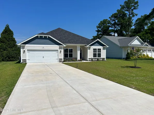1217 Pelican Dr, New Bern, NC 28560