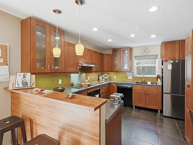 206 Covington Dr — Photo 14