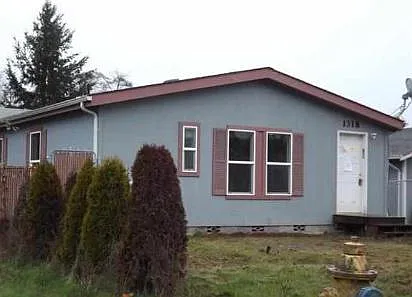 1318 W 15th St photo 1