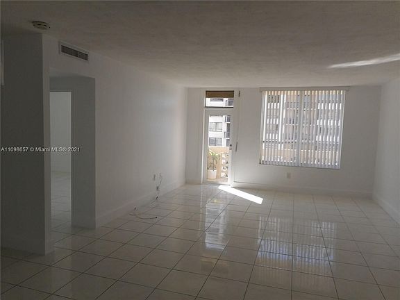4th image of 10185 Collins Ave APT 1410