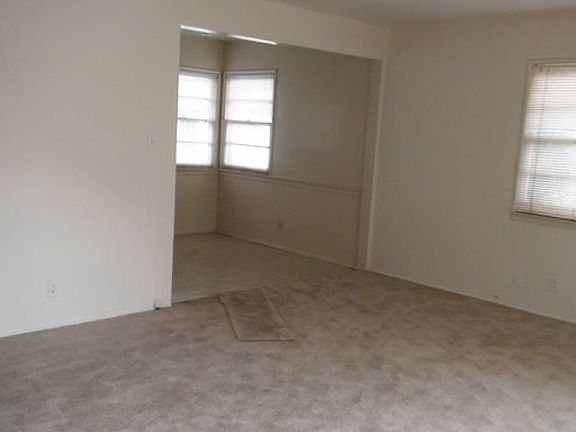 Living-room w NEW Carpets