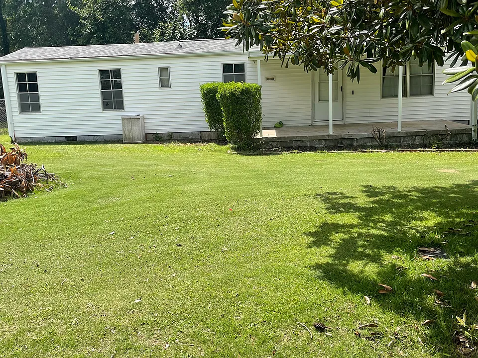 Webb Dr