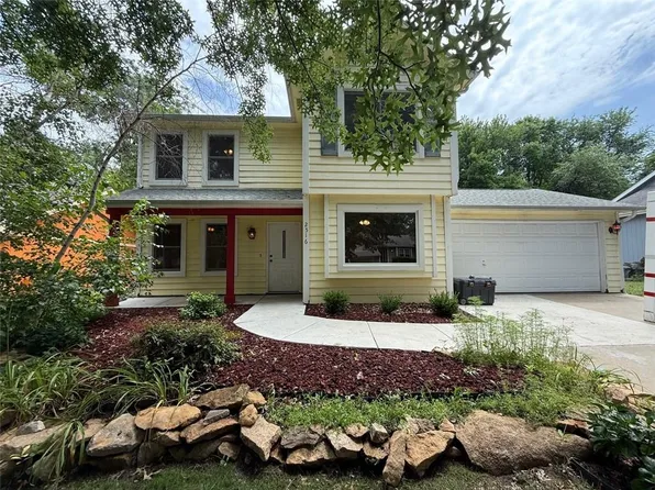 2516 Kensington Rd, Lawrence, KS 66046