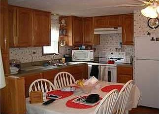 5th image of 214 Martin Dr
