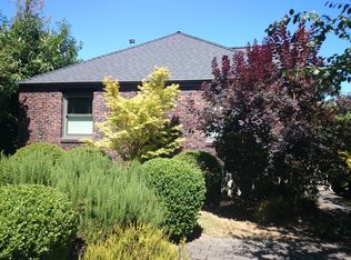 412 Smith St, Seattle, WA 98109