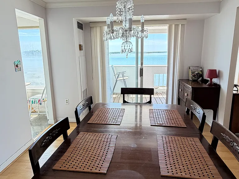1 Commodore Ct #201 — Photo 16